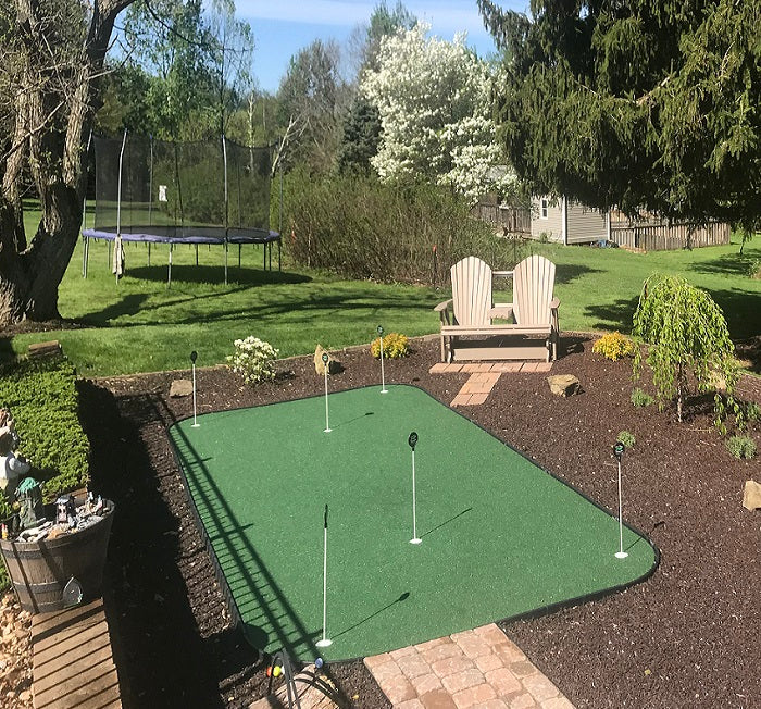 Indoor and Outdoor Putting Green