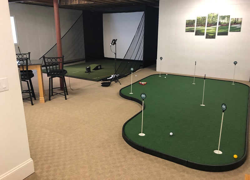 Indoor Putting Green in Sim Room
